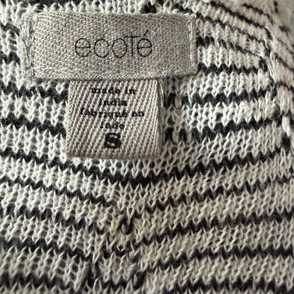 Ecote Women’s Light Beige Tank Size Small Beaded Bottom Racer Back - Picture 4 of 6